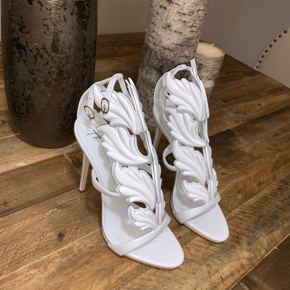 New Giuseppe Zanotti Cruel White Sandals - Picture 8 of 8